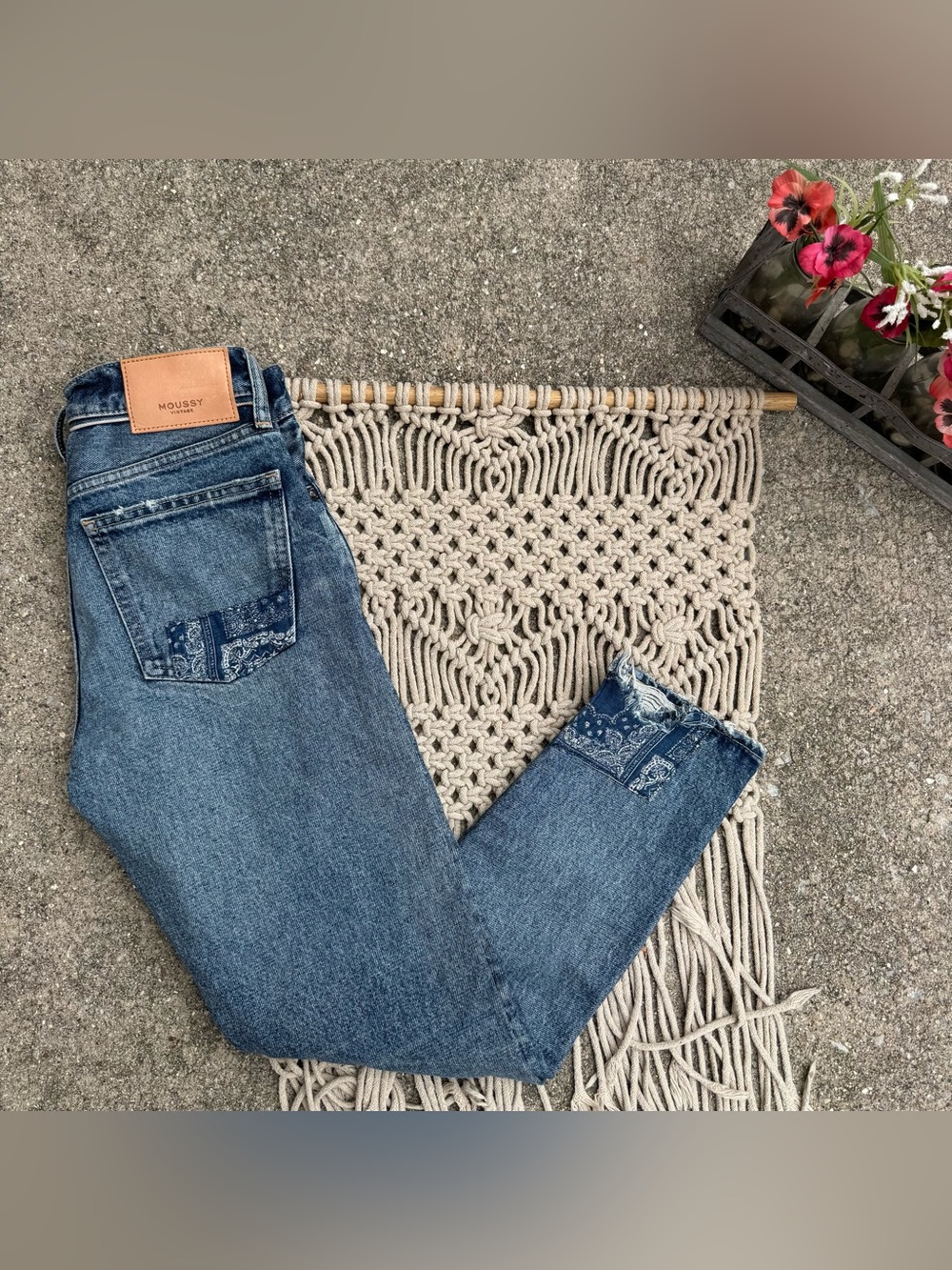 NWT Moussy Vintage Monroe Tapered Distressed Patchwork Jeans Size 25